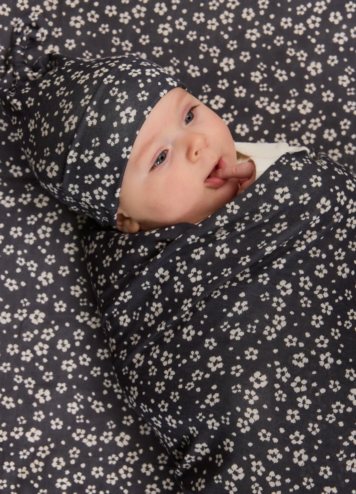 Hatch X Solly Baby Swaddle Hat Set