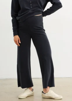 The Cloudease Travel Over Under Pant