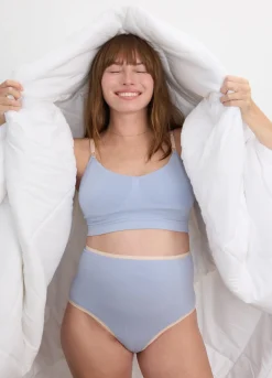 The Seamless Belly Brief